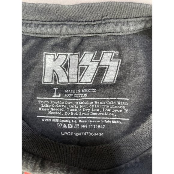 LICENSE Men's Kiss World Tour '77 inch Band Short Sleeve Graphic Tee - Picture 3 of 4